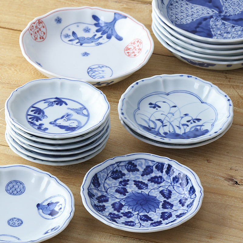 Regular Japanese Blue and White Flower-shaped Plate, 17 cm (Blue Glass Flower Pattern)