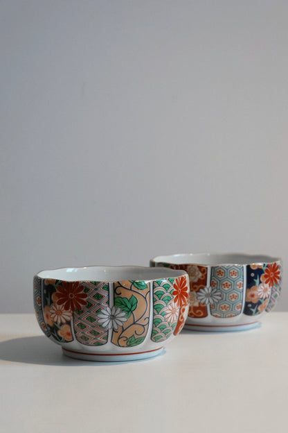 Japanese Imari Floral Pattern Scalloped Rice Bowl, 11 cm